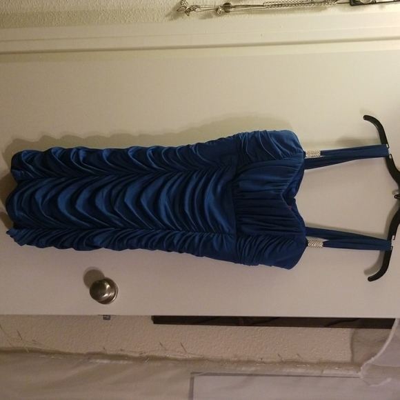 pompous girly Dresses & Skirts - Blue/ teal dress (Semi formal)